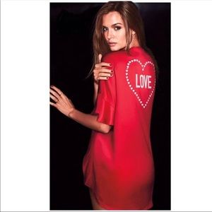 Victoria Secret flouncy kimono robe